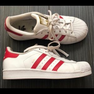 red / white adidas superstars 6.5